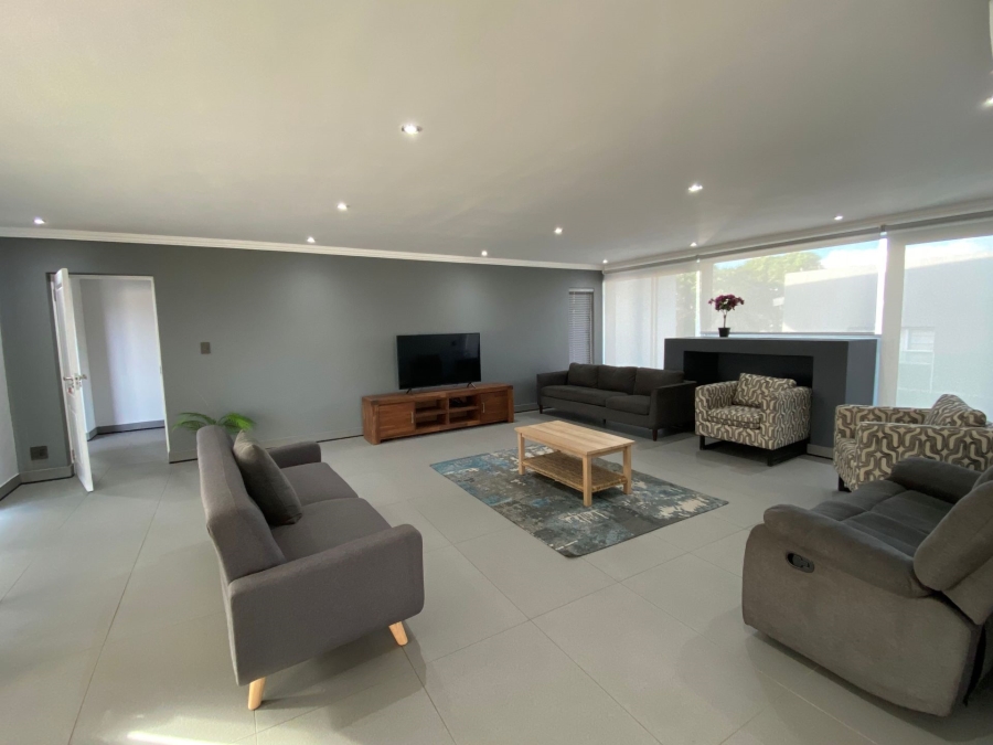 7 Bedroom Property for Sale in Perlemoenbaai Western Cape